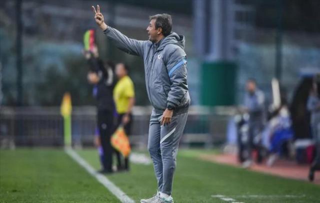 开云体育官方网站-三杀津门虎！大连人队挺进足协杯8强 何塞面露喜色