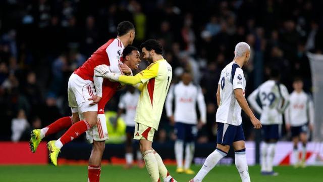 开云登录入口地址-【英超】埃泽与“水货”梅开，阿森纳4比1双杀热刺